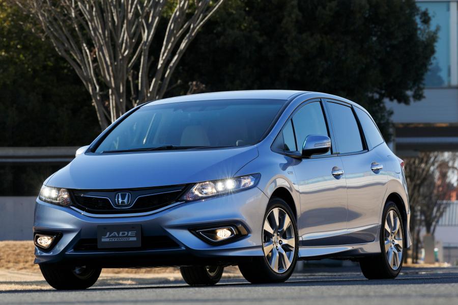  Honda Jade Hybrid 2015 года  (фото 4 из 30)